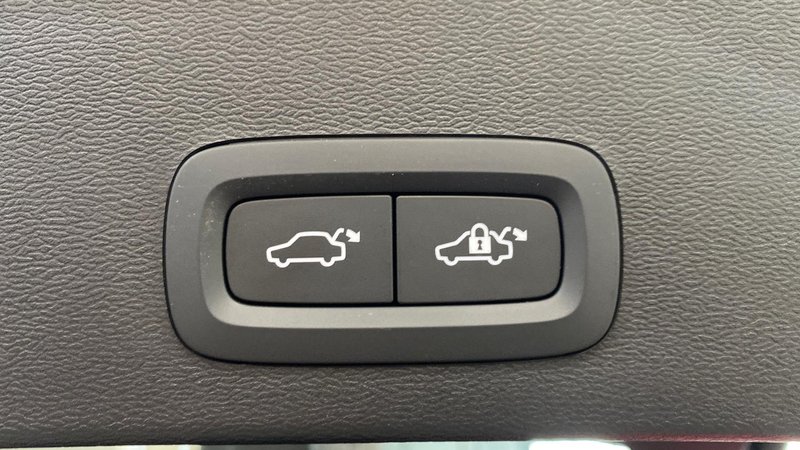 Volvo XC40 2026, foto 34