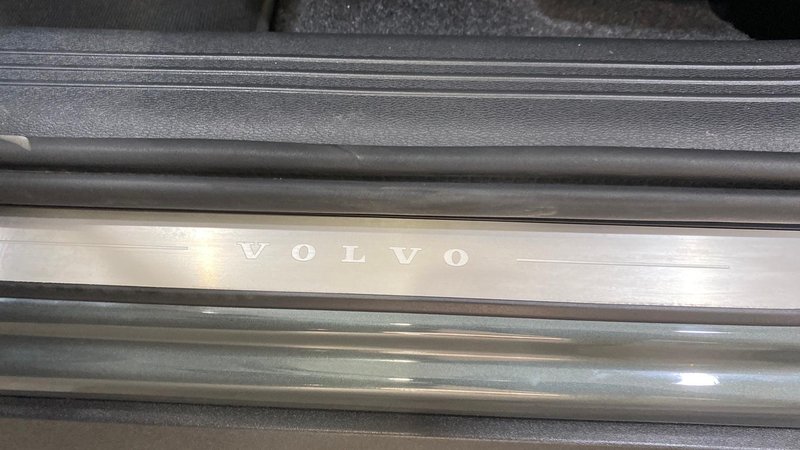 Volvo XC40 2026, foto 38