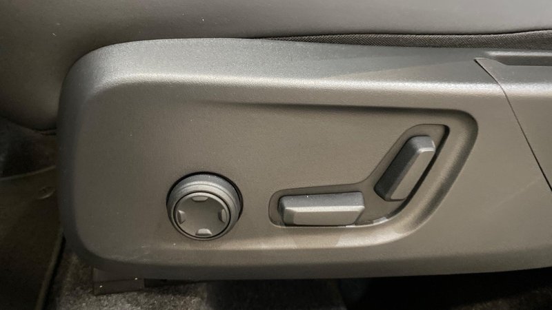 Volvo XC40 2026, foto 39