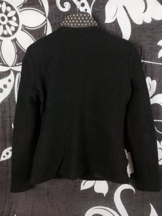 Giacca Zara Nera con Borchie e Colletto Alto