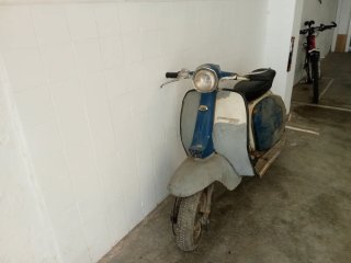 Lambretta Scooter Azul y Gris