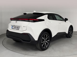 Toyota C-HR 1.8 Advance Hybrid 140