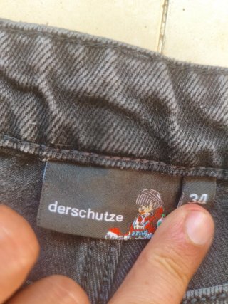 Jeans Derschutze NYC to Rio Negros
