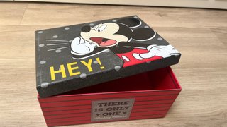 Caja Mickey Mouse Disney. Perfil solidario