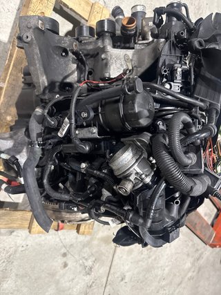 Motor BMW N47D20C Completo