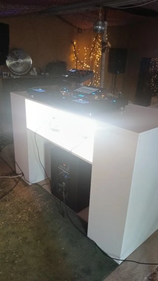 Mesa DJ fabricación a medida