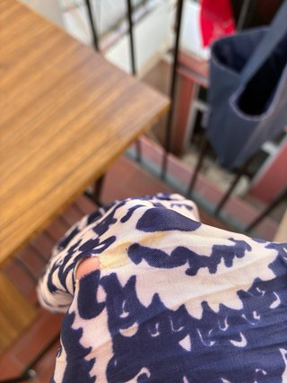 Pañuelo estampado azul y blanco