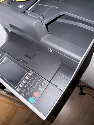 Impresora Láser Color Oki MC573