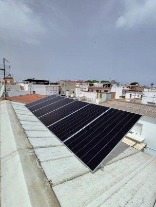Servicio de instalaciones fotovoltaica.
