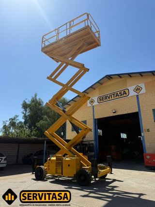 PLATAFORMA DE TIJERA DIESEL 15 METROS