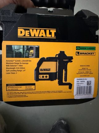 Nivel Láser Dewalt 30m/100m