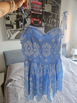 Abito H&M azzurro con ricami