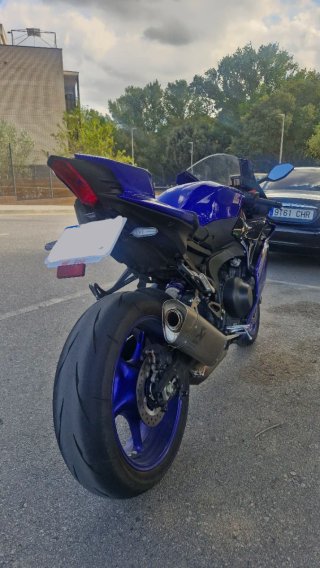 Yamaha R9 2025
