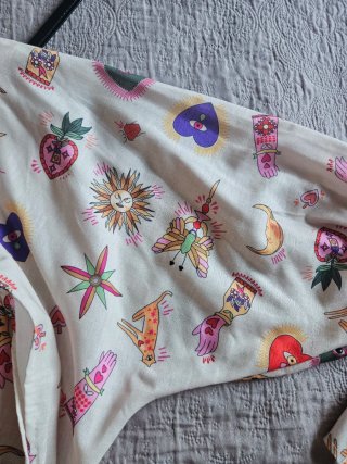 Vestito portafogli colorato con disegni