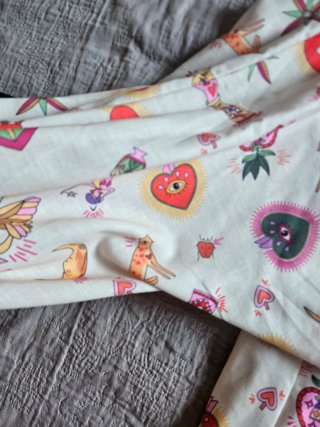 Vestito portafogli colorato con disegni