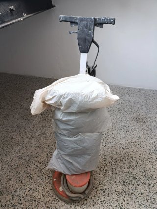 Pulidora industrial Superlux con material