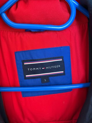 Chaleco Tommy Hilfiger Azul y Rojo