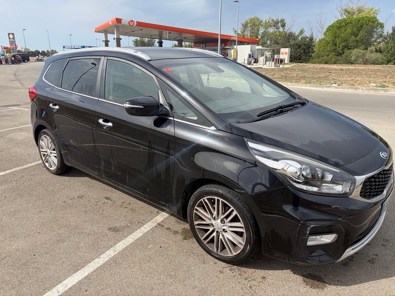 KIA Carens 2017 - foto 1
