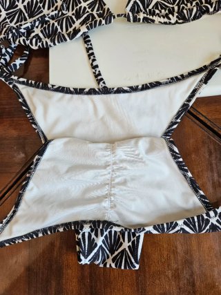 Bikini H&M fantasia floreale taglia L