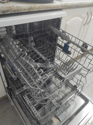 Lavavajillas Indesit 4 años