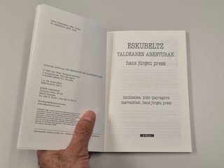 Eskubeltz, taldearen abenturak · Libro Euskera
