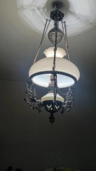 Lámpara colgante estilo quinqué
