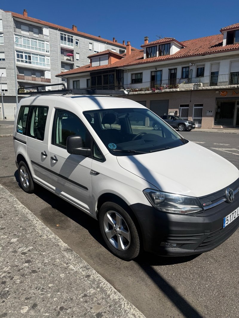 Volkswagen Caddy 2020 - foto 1