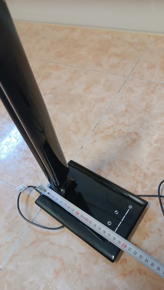 Lámpara LED Livarnolux Negra con USB