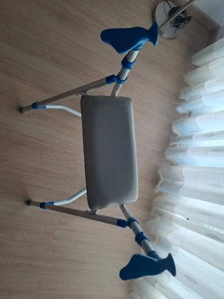 Andador plegable para personas mayores