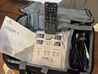Proyector VANKYO Leisure 3 + Bolsa y Mando
