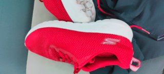 Scarpe da ginnastica rosse bianche taglia 43