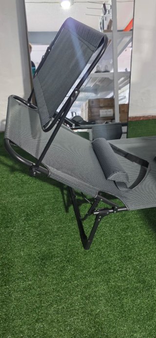 Tumbona plegable con parasol y reposacabezas