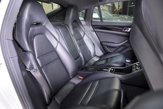 Porsche Panamera 4S