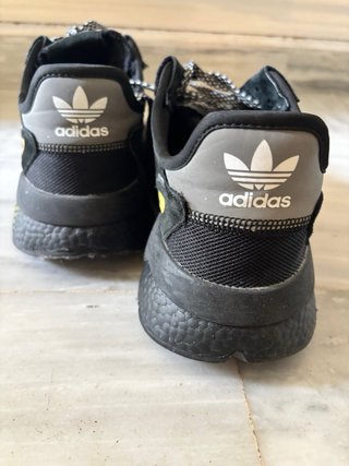 Adidas Nite Jogger Zapatillas Negras y Amarillas