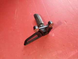 PEDANA ANTERIORE SINISTRA APRILIA TUONO 125 2025