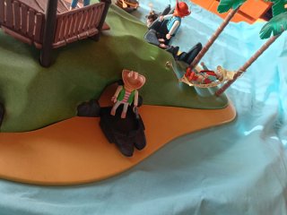 Isla Pirata Playmobil Grande  Accesorios. SIN CAJA