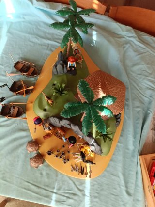 Isla Pirata Playmobil Grande  Accesorios. SIN CAJA