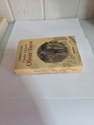 Libro Oliver Twist