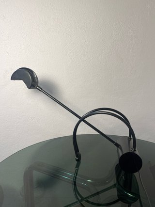 Lámpara de mesa diseño moderno