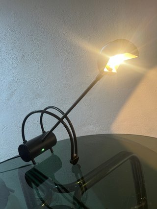 Lámpara de mesa diseño moderno
