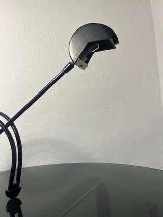 Lámpara de mesa diseño moderno