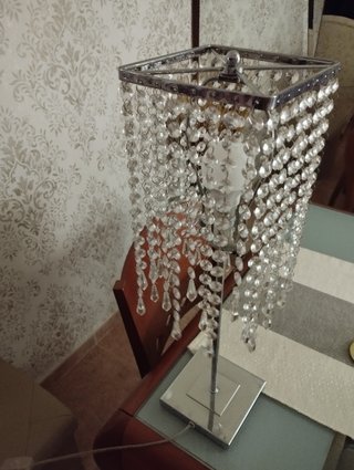 Lámpara de mesa cristal y metal