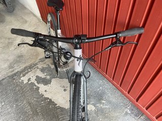 Specialized Sirrus Bicicleta Híbrida