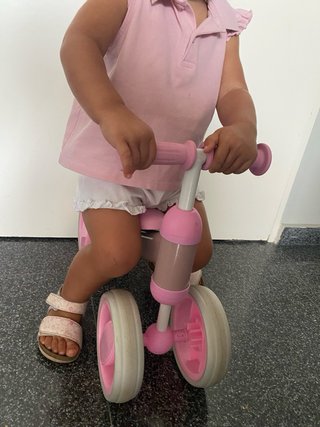 Bicicleta de aprendizaje rosa