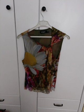 Camiseta Desigual floral XL