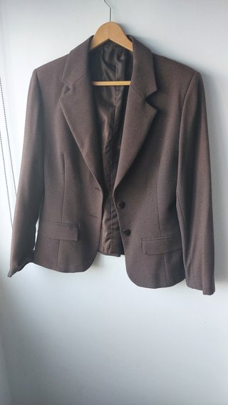 Chaqueta invierno color chocolate