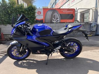 Yamaha YZF R125 Azul