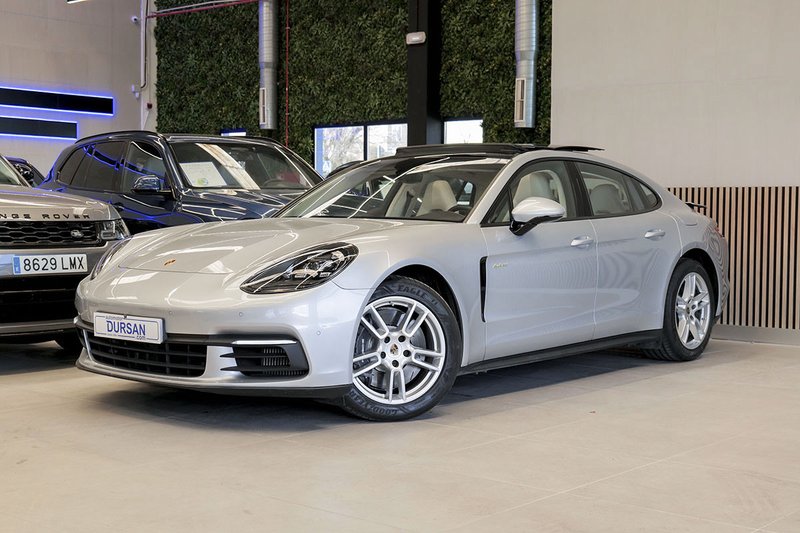 Porsche Panamera 4 E-Hybrid - foto 1