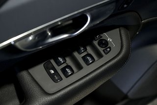 Volvo XC90 2.0 B5 D AWD Momentum Pro Auto