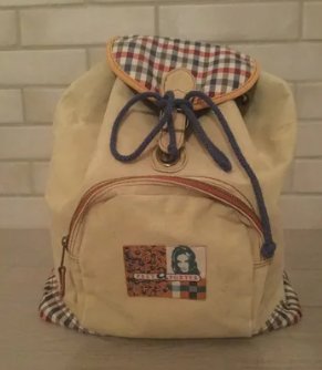 Mochila amplia efecto lavado con bolsillo exterior